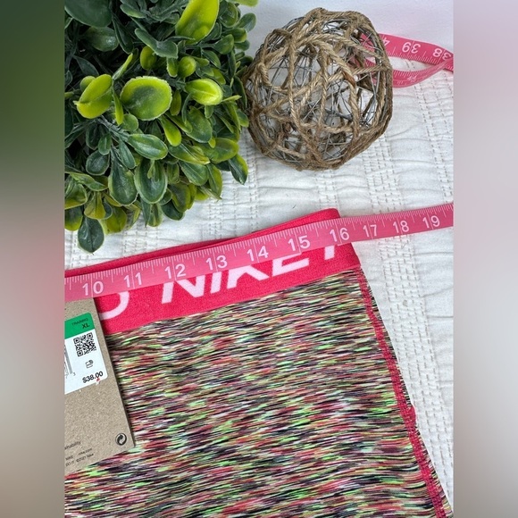 Nike Women's Pro 3" Spacedye Shorts in Multi Size XL - Picture 11 of 11